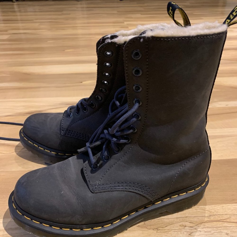 Dr Martens 1490 Fl Winter Boot US 8 UK 6 EU 39